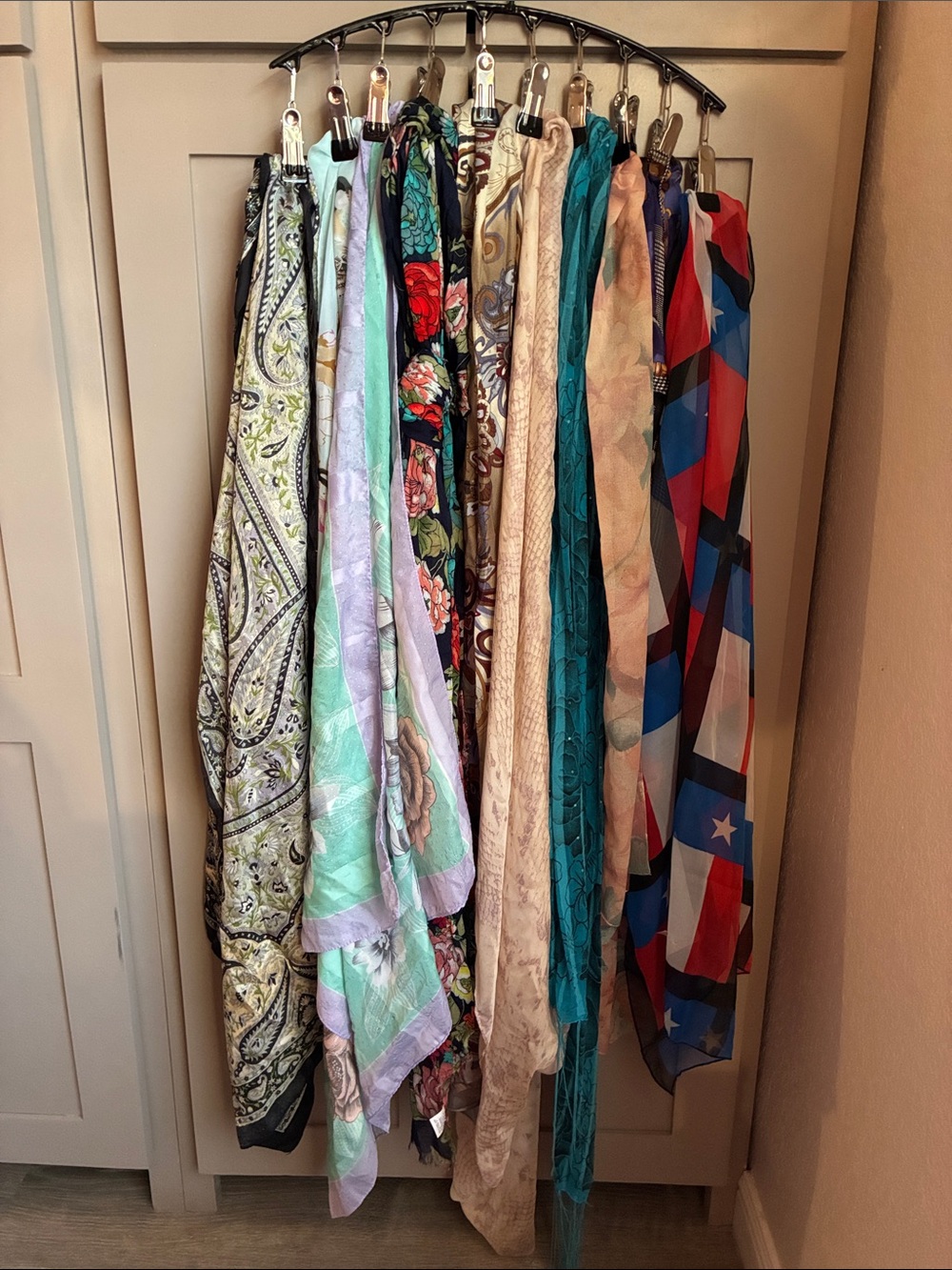 Mystery Scarf Bundle – Assorted Colors & Prints